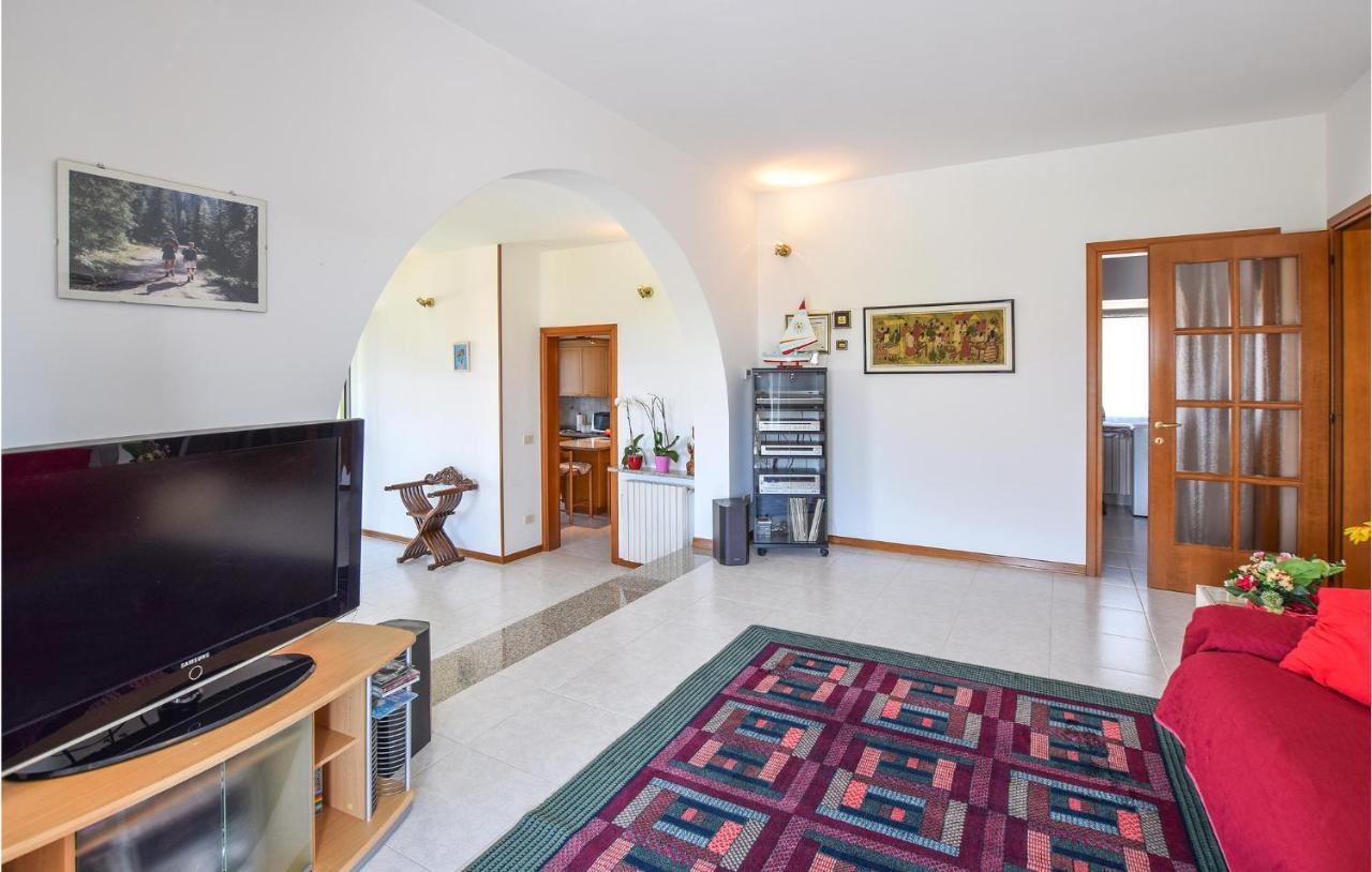 2 Bedroom Cozy Apartment In Γκράντο Εξωτερικό φωτογραφία